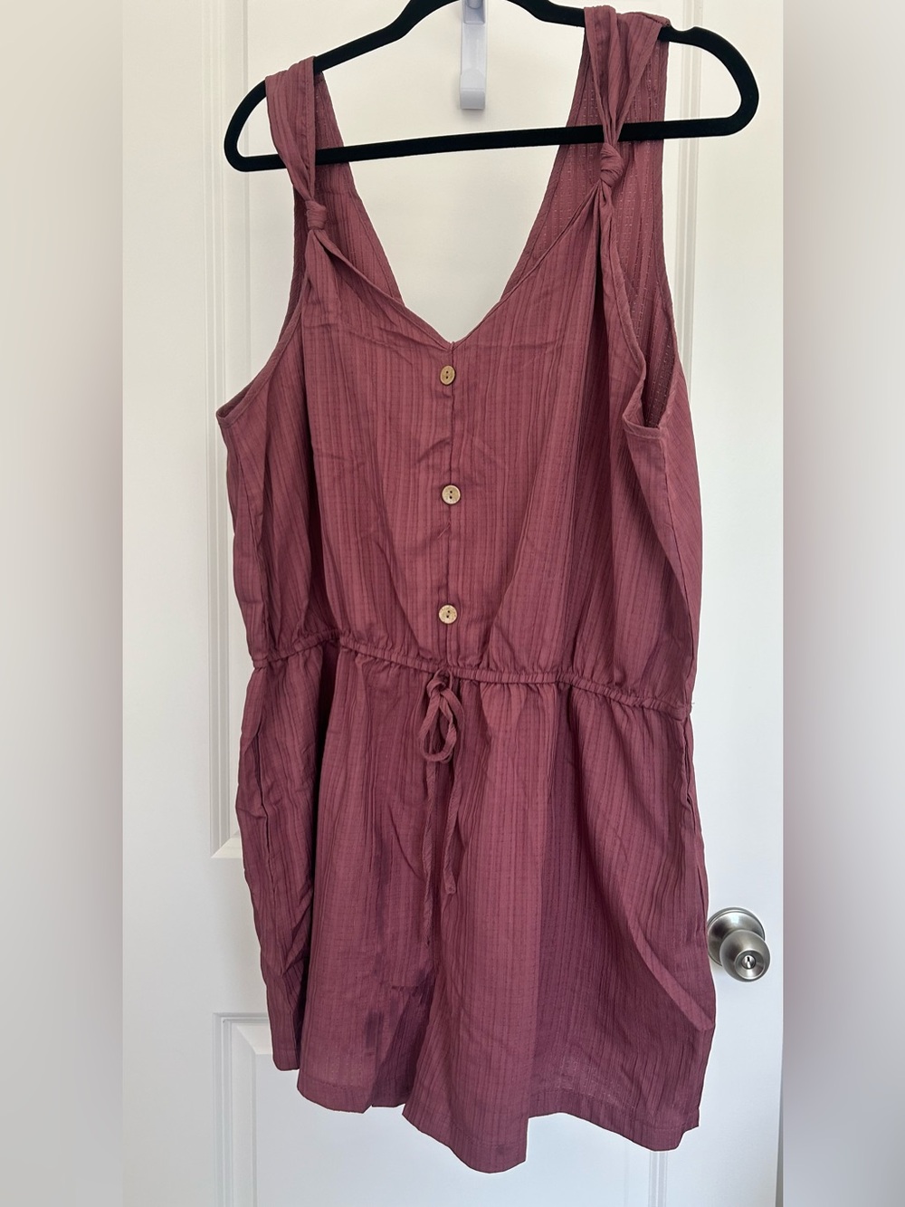 NWOT- Women’s SHEIN V neck sleeveless one piece jumper shorts. Size 2x